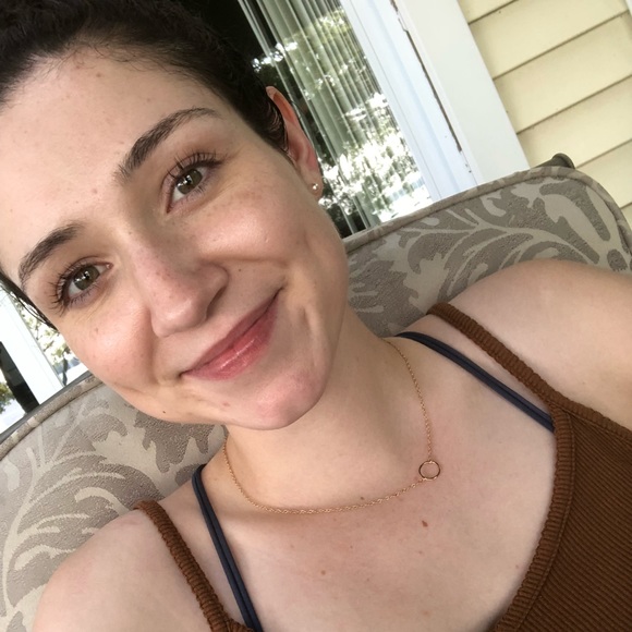 Meet your Posher, Amelia - Picture 1 of 1